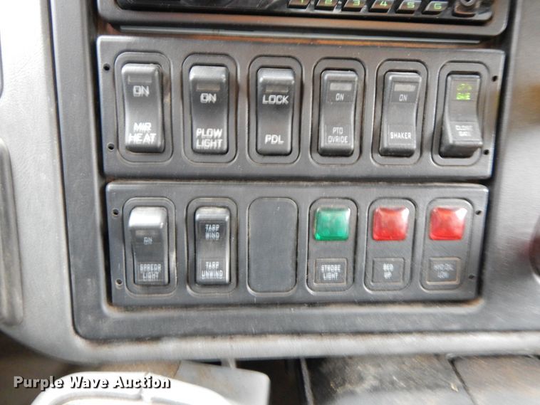 image for item DF6373 2006 International 7400  dump truck