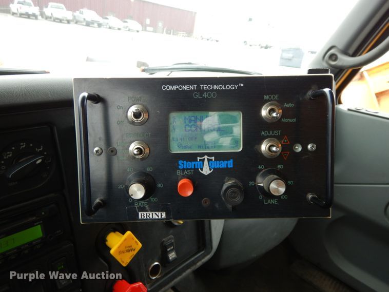 image for item DF6373 2006 International 7400  dump truck