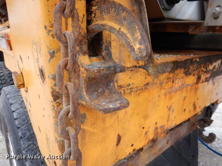 image for item DF6373 2006 International 7400  dump truck