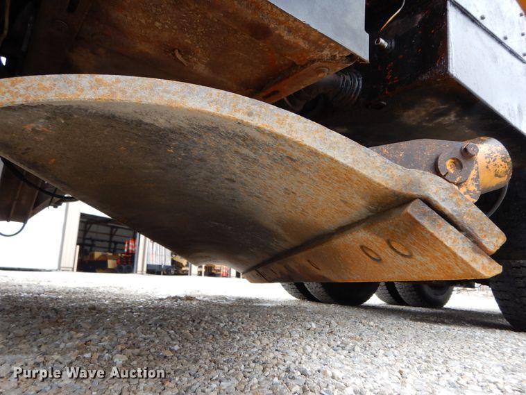 image for item DF6373 2006 International 7400  dump truck