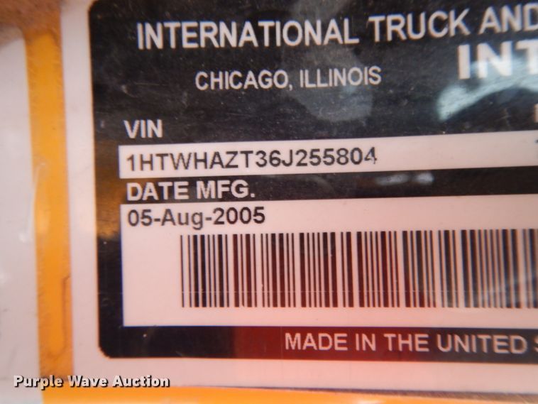 image for item DF6373 2006 International 7400  dump truck