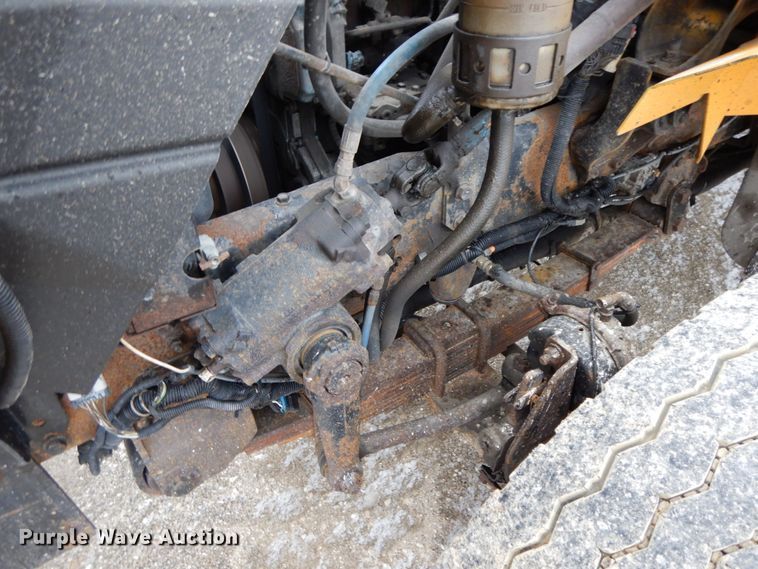 image for item DF6374 2006 International 7400  dump truck