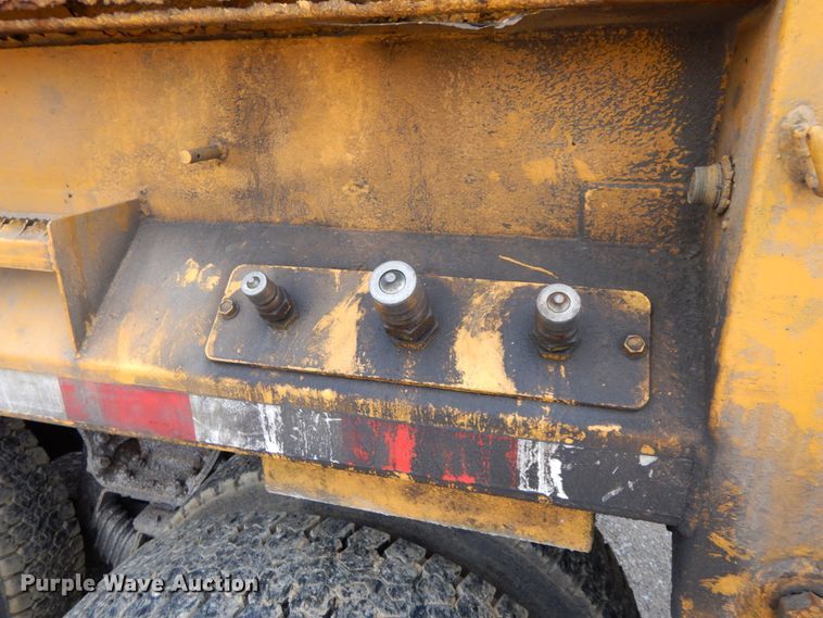 image for item DF6374 2006 International 7400  dump truck