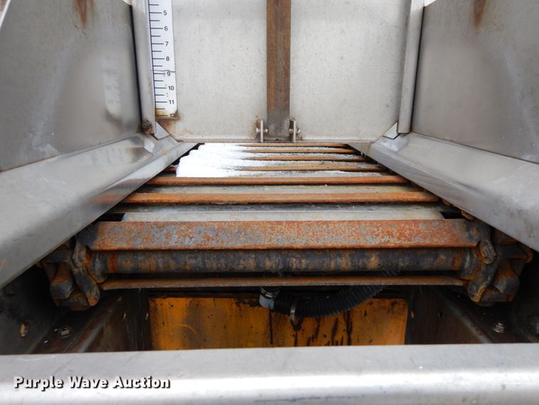 image for item DF6374 2006 International 7400  dump truck