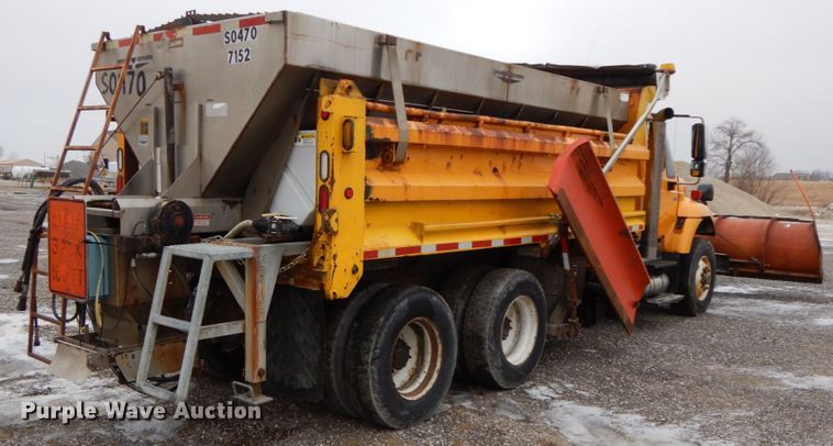 image for item DF6375 2006 International 7400  dump truck