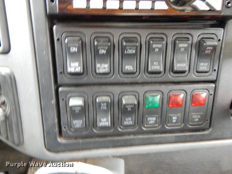 image for item DF6375 2006 International 7400  dump truck