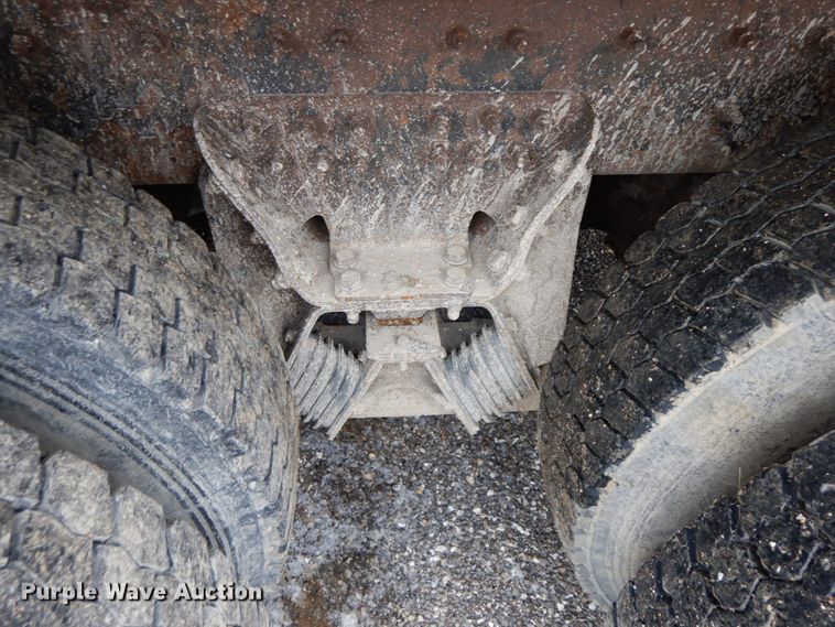 image for item DF6375 2006 International 7400  dump truck