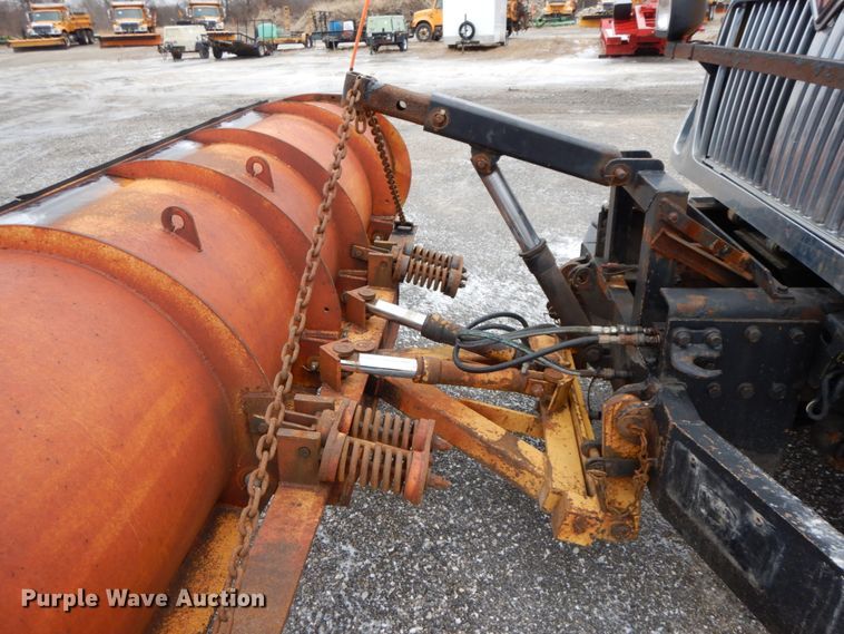 image for item DF6375 2006 International 7400  dump truck