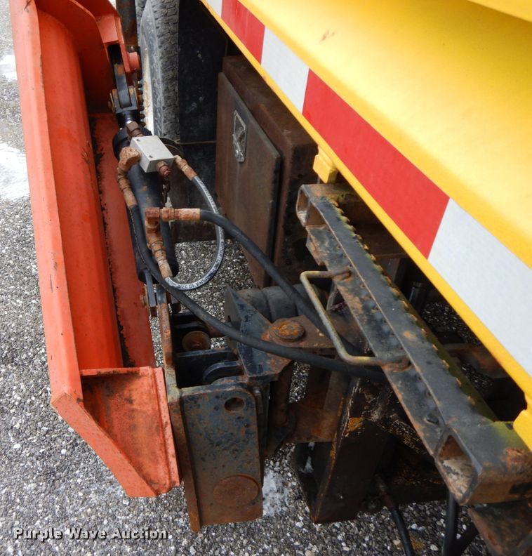 image for item DF6375 2006 International 7400  dump truck