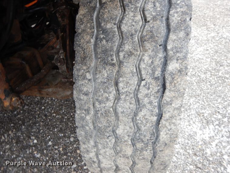 image for item DF6375 2006 International 7400  dump truck