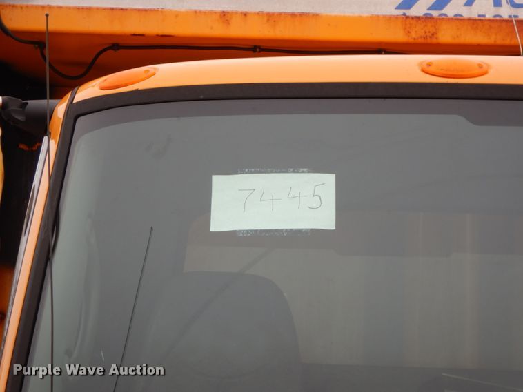 image for item DF6375 2006 International 7400  dump truck