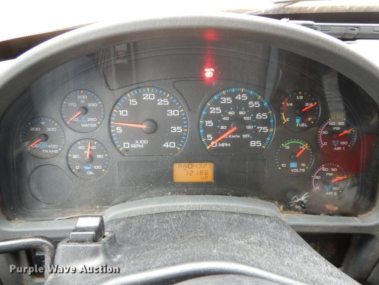 image for item DF6377 2004 International 7400  dump truck