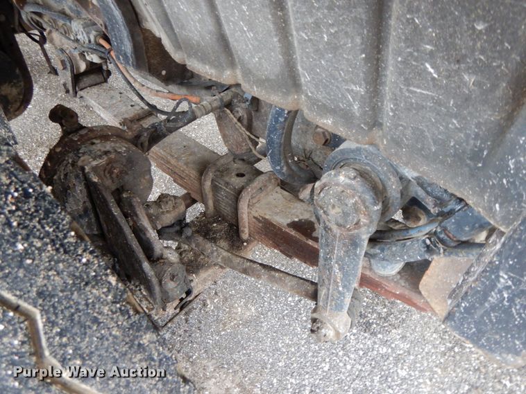 image for item DF6377 2004 International 7400  dump truck