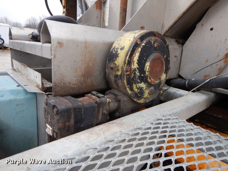 image for item DF6377 2004 International 7400  dump truck