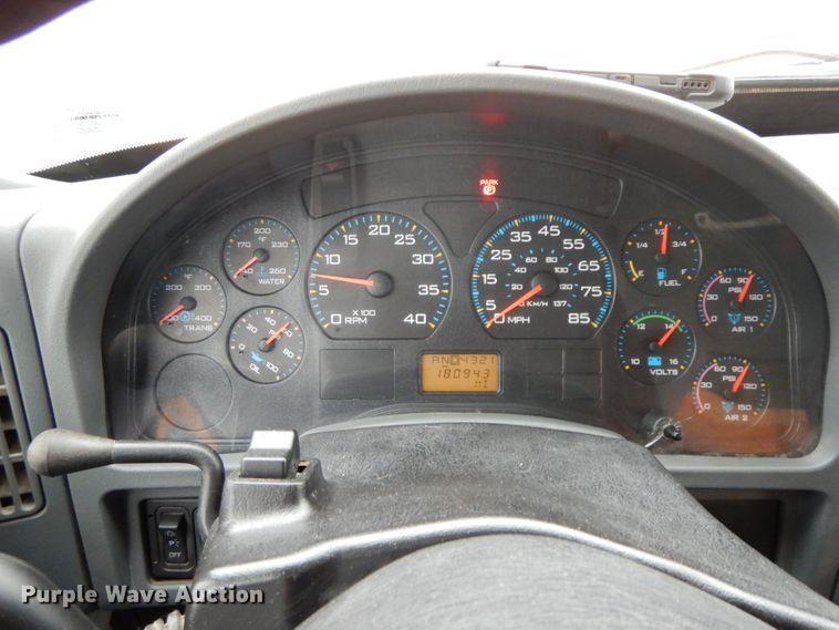 image for item DF6378 2006 International 7400  dump truck