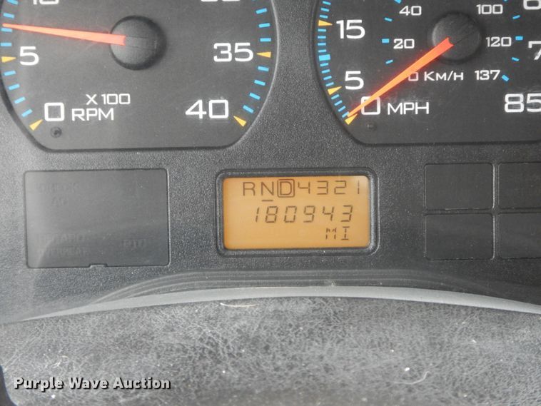 image for item DF6378 2006 International 7400  dump truck