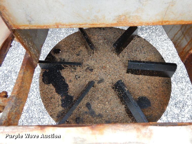 image for item DF6378 2006 International 7400  dump truck