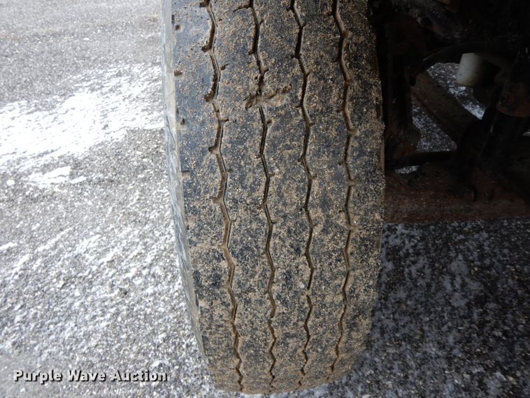 image for item DF6378 2006 International 7400  dump truck