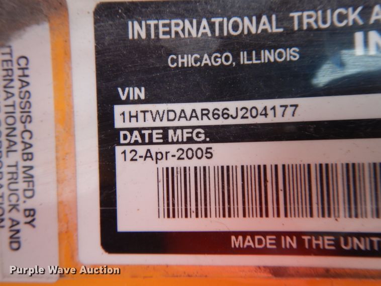 image for item DF6378 2006 International 7400  dump truck