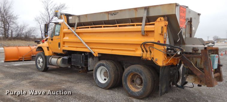 image for item DF6379 2006 International 7500  dump truck