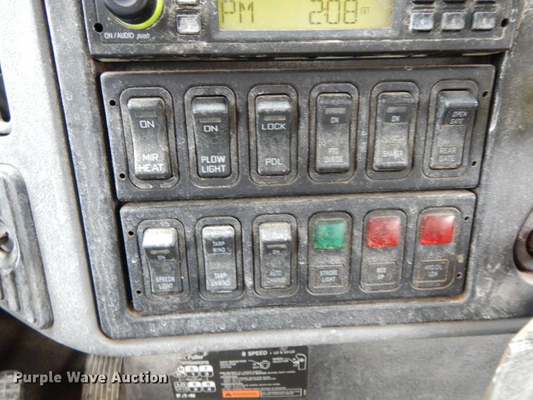 image for item DF6379 2006 International 7500  dump truck