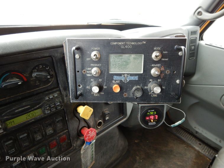 image for item DF6379 2006 International 7500  dump truck