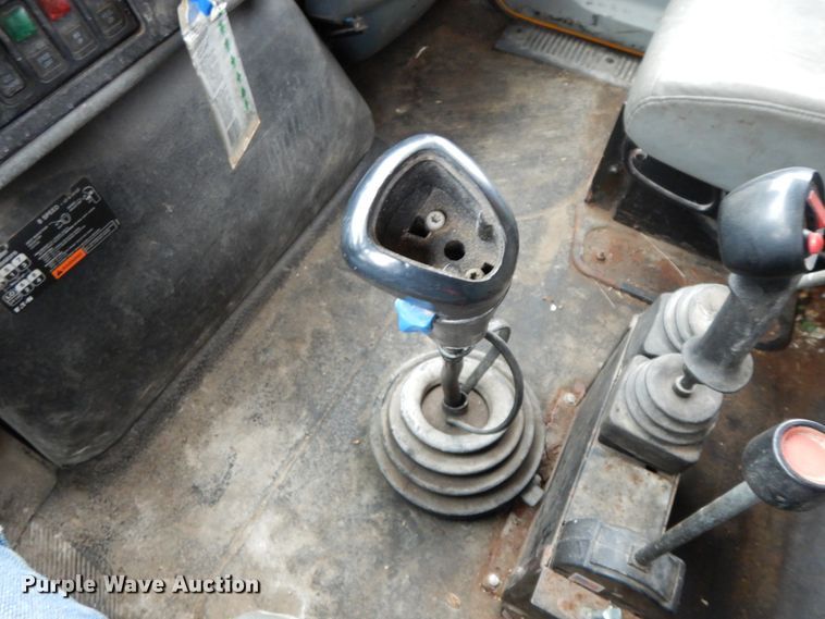 image for item DF6379 2006 International 7500  dump truck