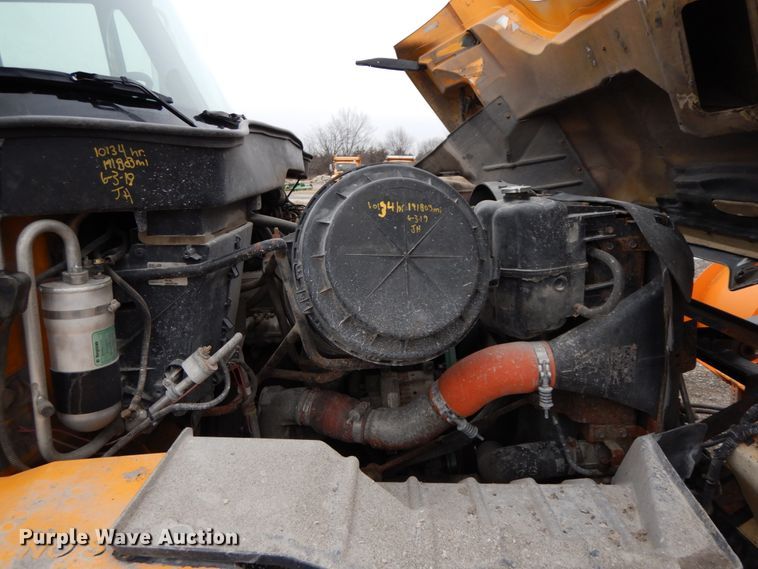 image for item DF6379 2006 International 7500  dump truck