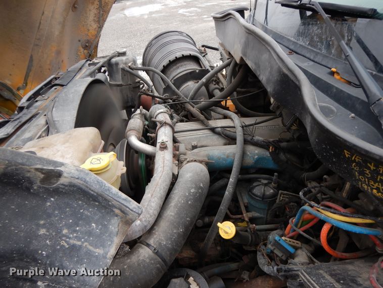 image for item DF6379 2006 International 7500  dump truck