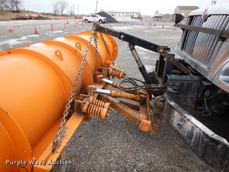 image for item DF6379 2006 International 7500  dump truck