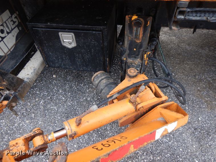 image for item DF6379 2006 International 7500  dump truck