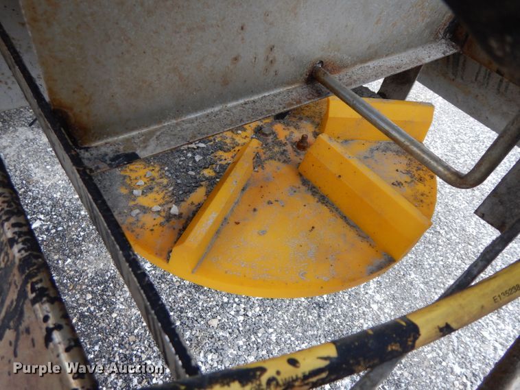 image for item DF6379 2006 International 7500  dump truck