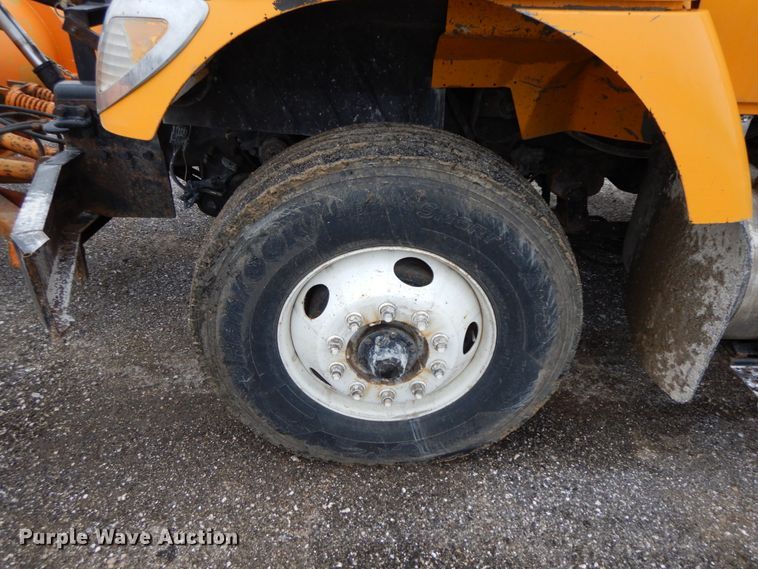 image for item DF6379 2006 International 7500  dump truck