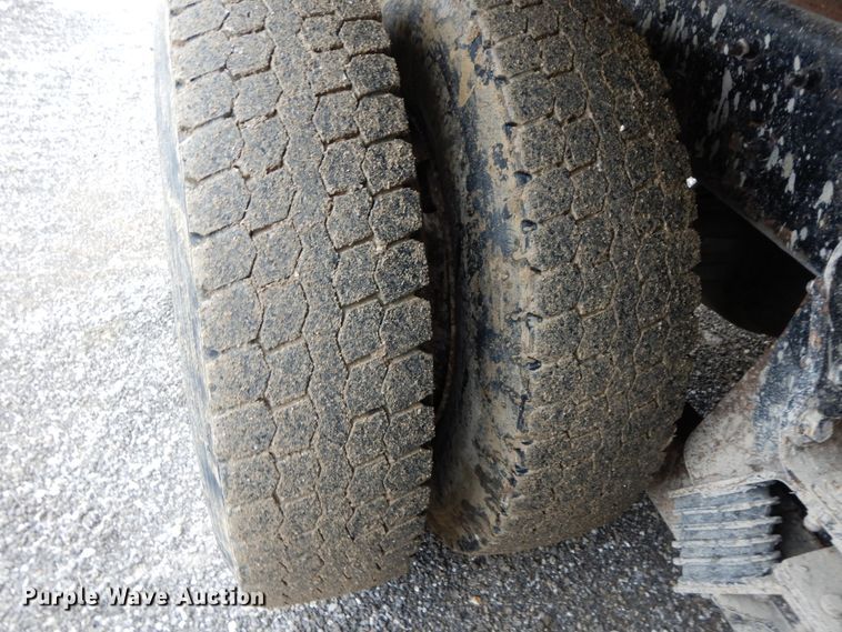 image for item DF6379 2006 International 7500  dump truck