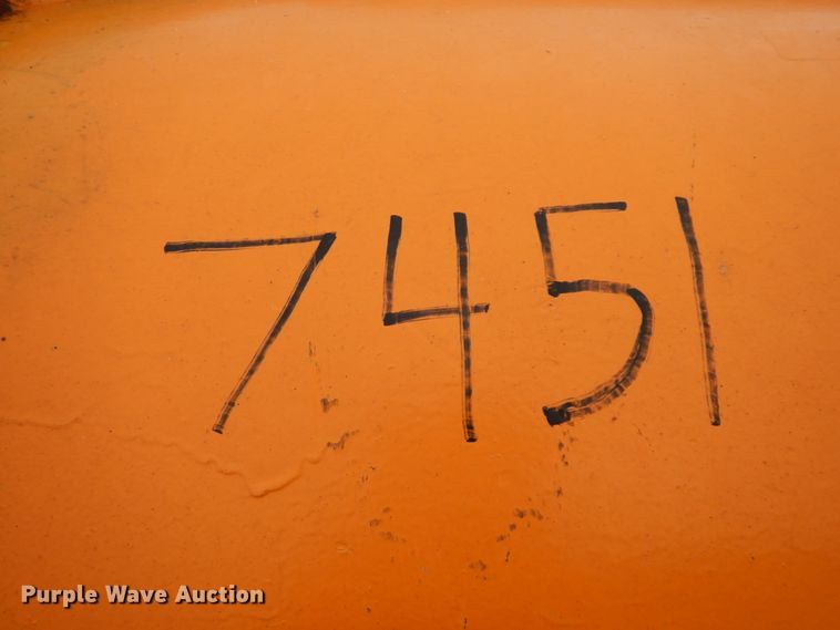 image for item DF6379 2006 International 7500  dump truck