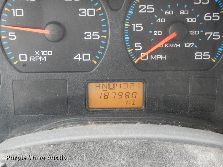 image for item DF6380 2006 International 7400  dump truck