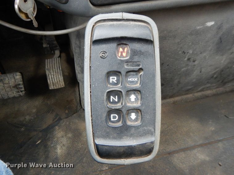 image for item DF6380 2006 International 7400  dump truck