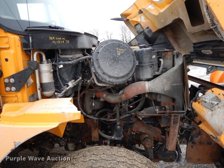 image for item DF6380 2006 International 7400  dump truck