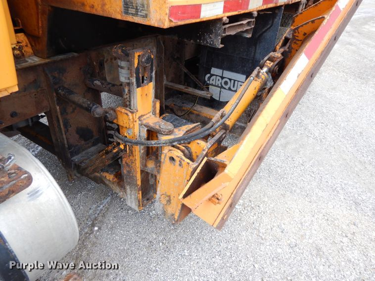 image for item DF6380 2006 International 7400  dump truck