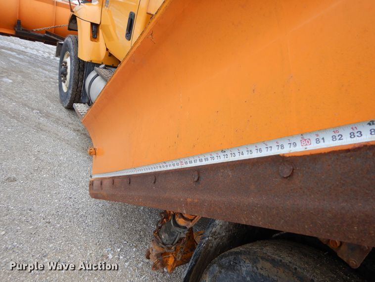 image for item DF6380 2006 International 7400  dump truck