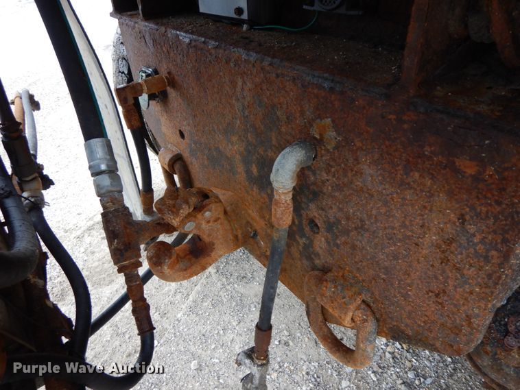 image for item DF6380 2006 International 7400  dump truck