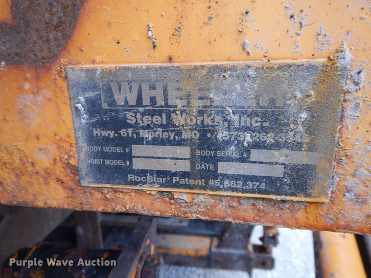 image for item DF6380 2006 International 7400  dump truck