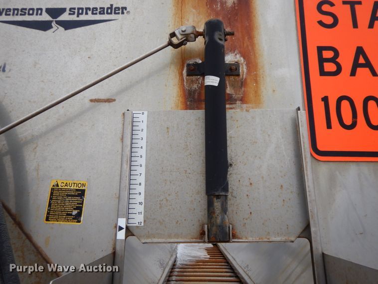 image for item DF6380 2006 International 7400  dump truck