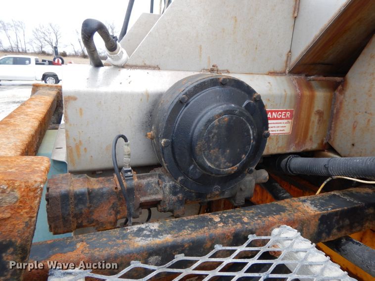 image for item DF6380 2006 International 7400  dump truck