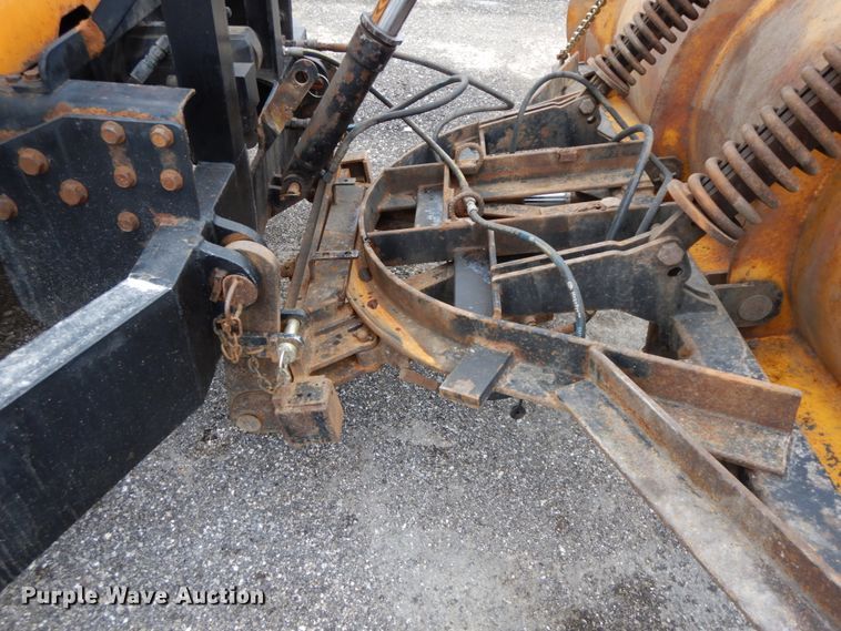 image for item DF6381 2002 International 4900  dump truck