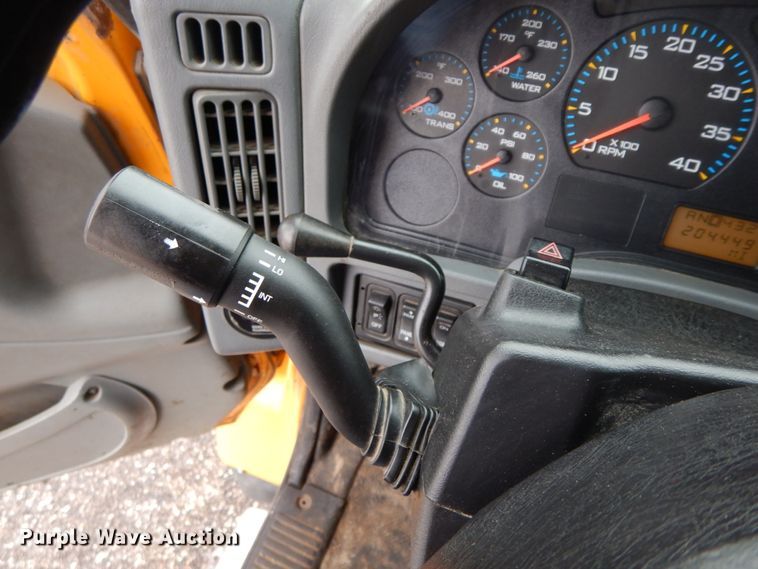 image for item DF6382 2006 International 7400  dump truck