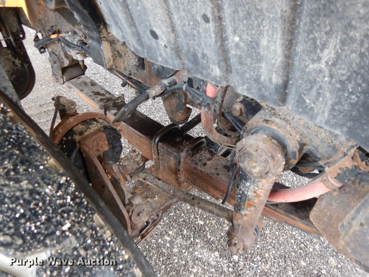 image for item DF6382 2006 International 7400  dump truck