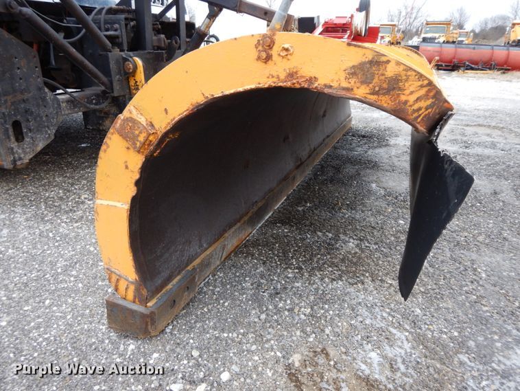 image for item DF6382 2006 International 7400  dump truck