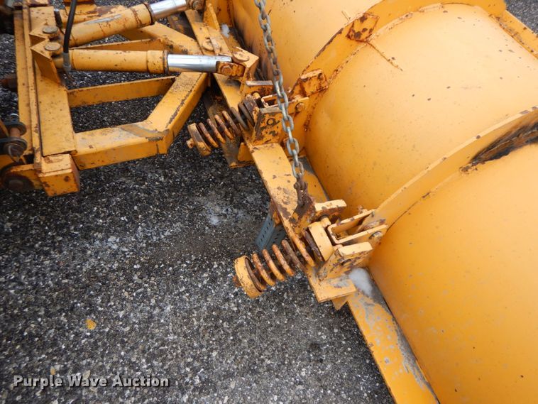 image for item DF6382 2006 International 7400  dump truck