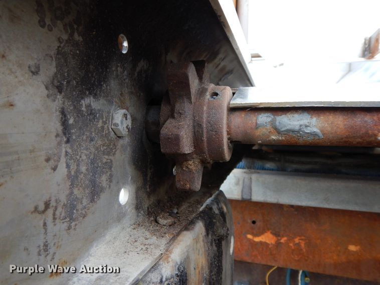 image for item DF6382 2006 International 7400  dump truck